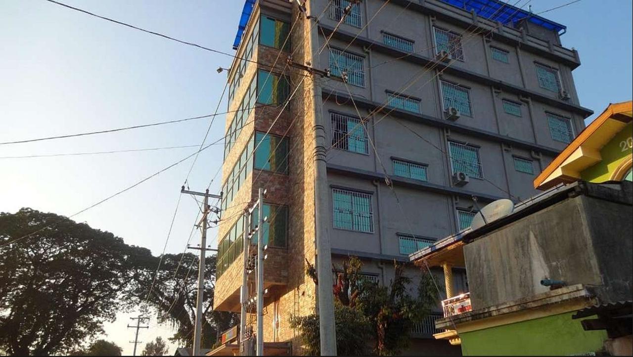 Red Dragon Hotel Hsipaw Eksteriør billede