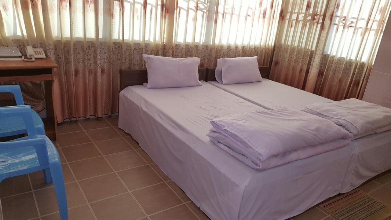 Red Dragon Hotel Hsipaw Eksteriør billede