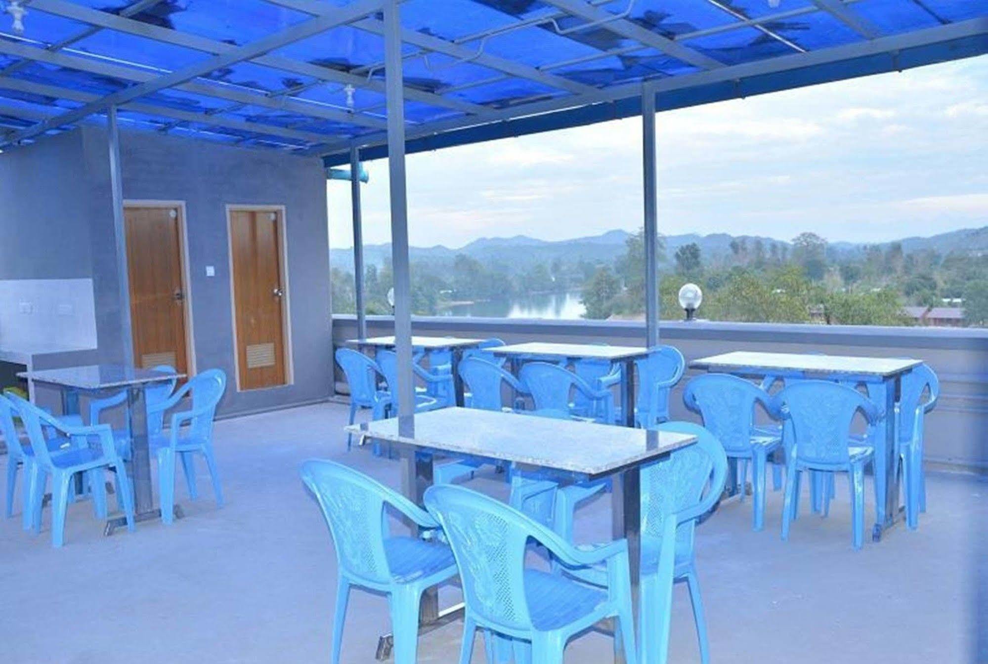 Red Dragon Hotel Hsipaw Eksteriør billede