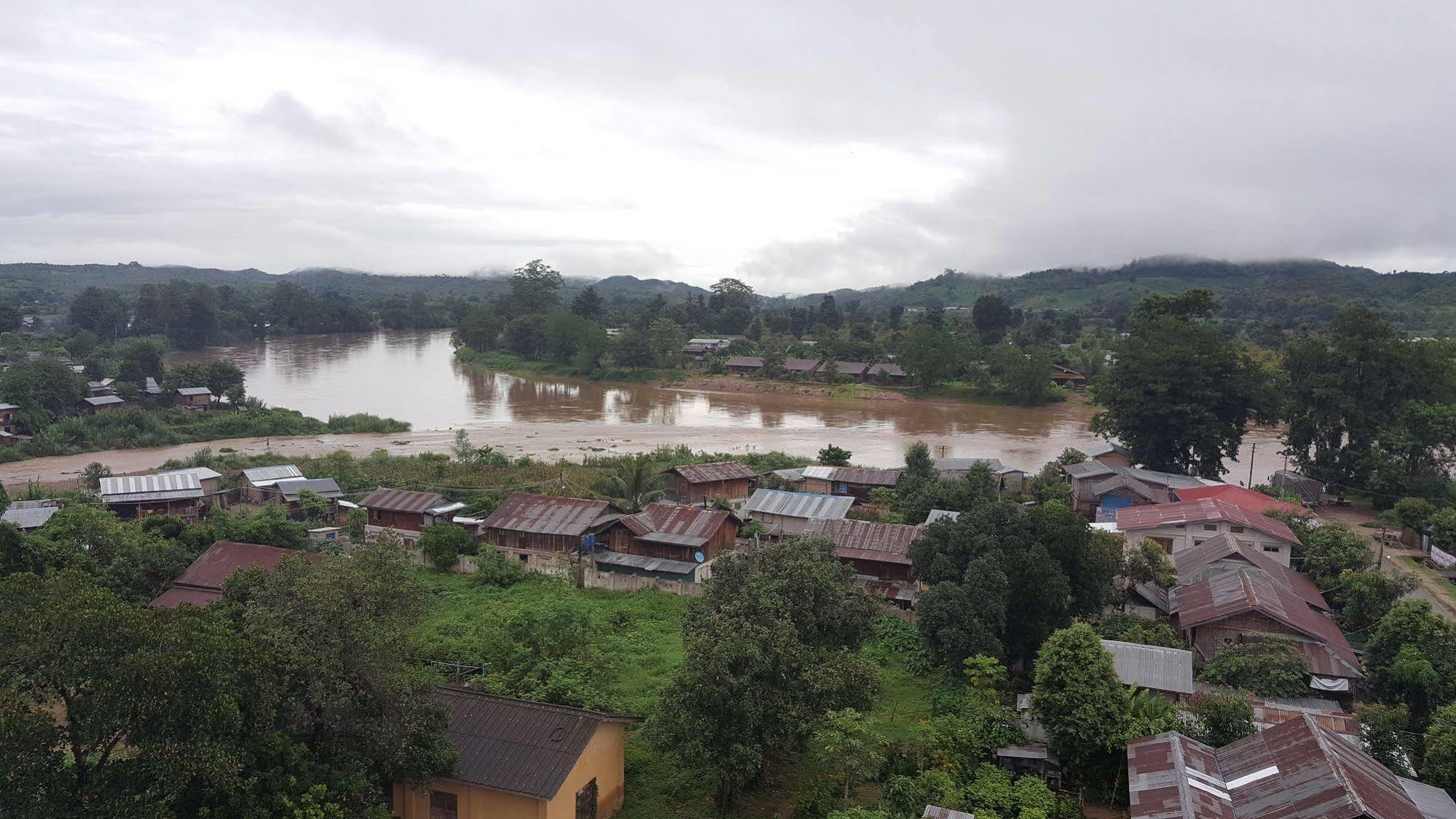 Red Dragon Hotel Hsipaw Eksteriør billede